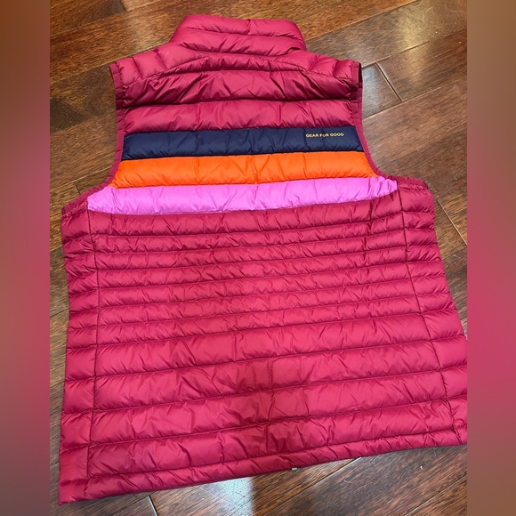 Cotopaxi Women’s Colorful Fuego Down Vest. Raspberry. Large-NWT. Super light! - Picture 7 of 13